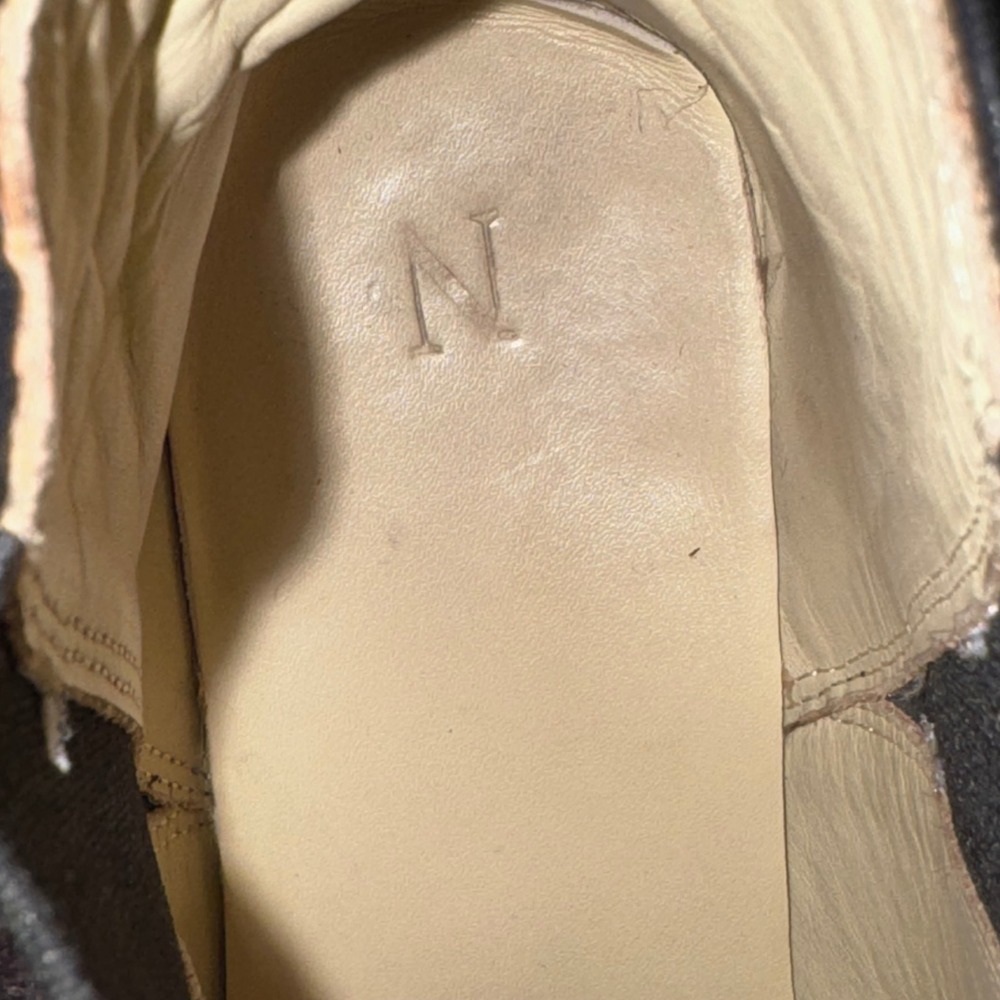 Nisolo Black Leather Chelsea Ankle Boots Pointed Toe Made in Peru quiet luxury 7 - Picture 8 of 9
